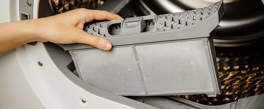 Signs Of A Clogged Dryer Lint Trap in Neenah, Wisconsin